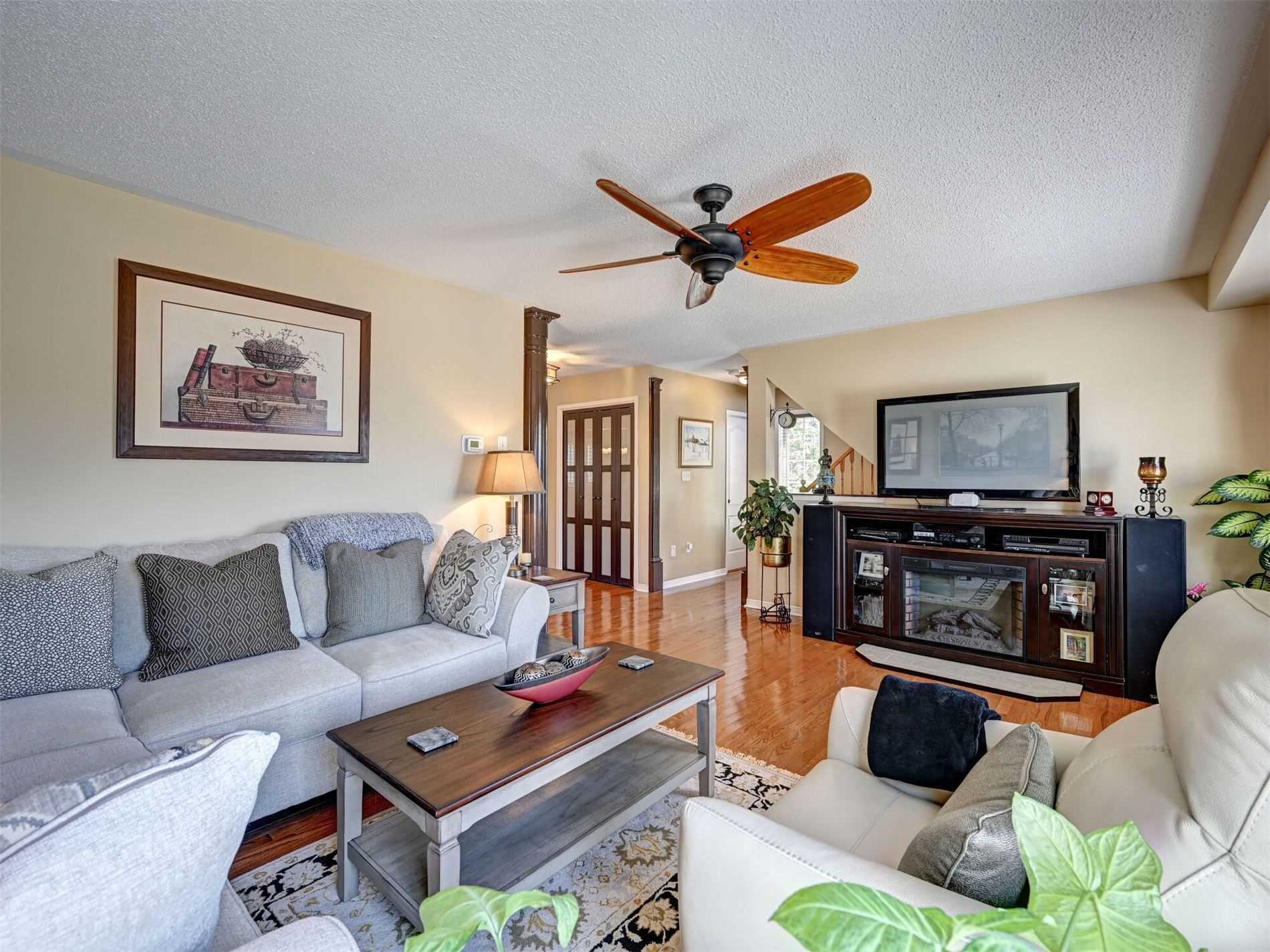 Listing W5884329 - Large Photo # 4