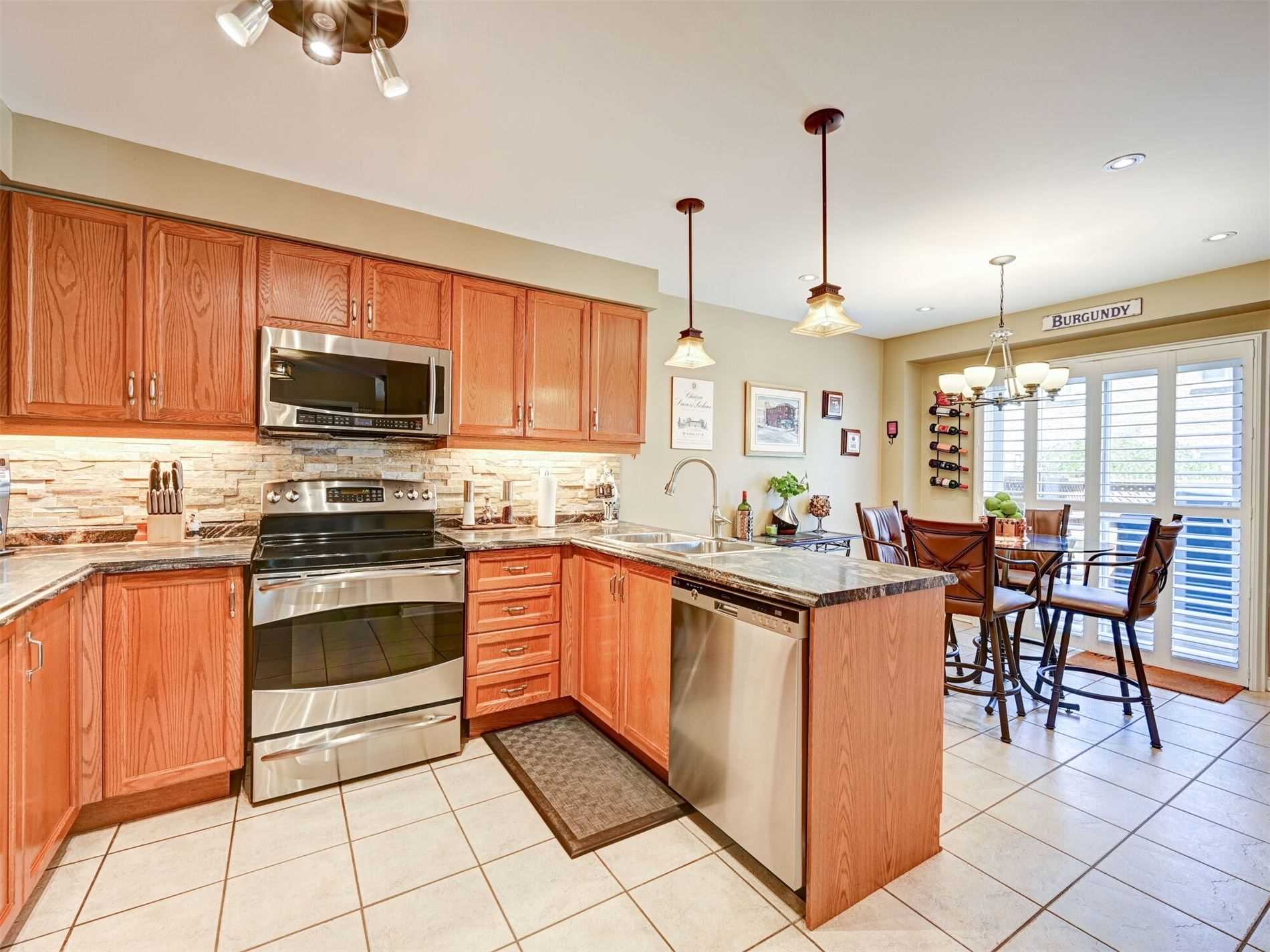 Listing W5884329 - Large Photo # 11