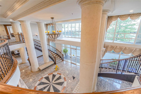156 Enfield Pl, Mississauga