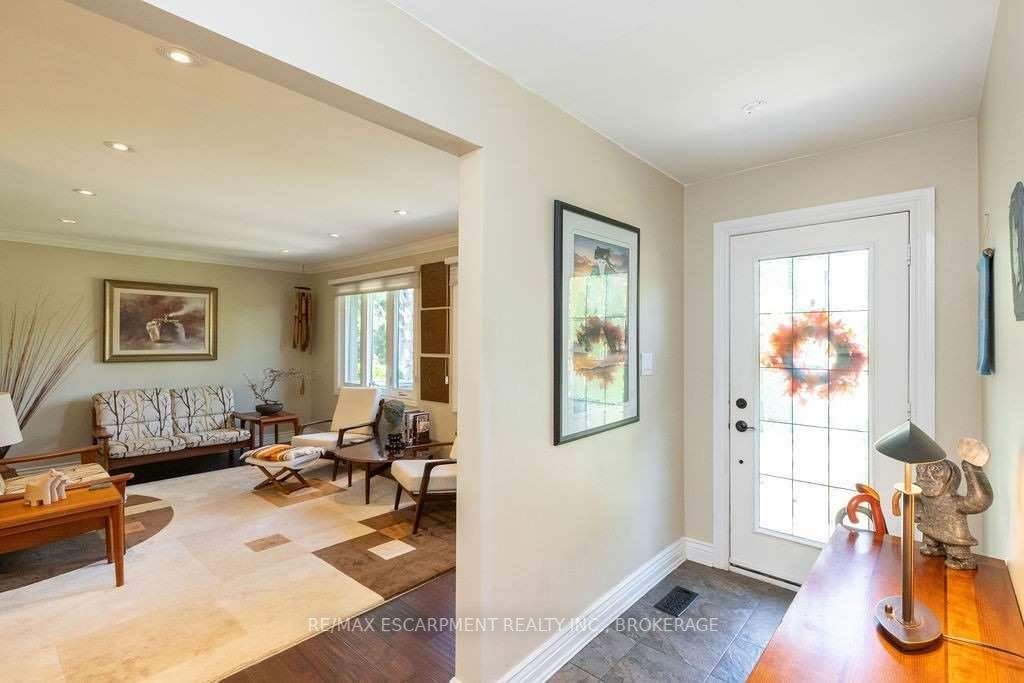 Listing W5884675 - Large Photo # 3