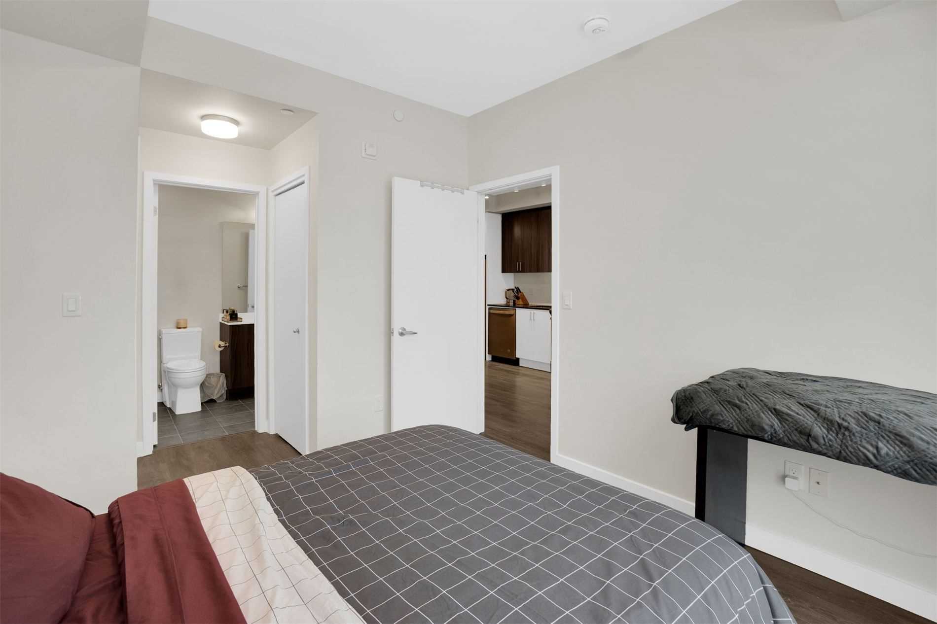 Listing W5884706 - Large Photo # 17