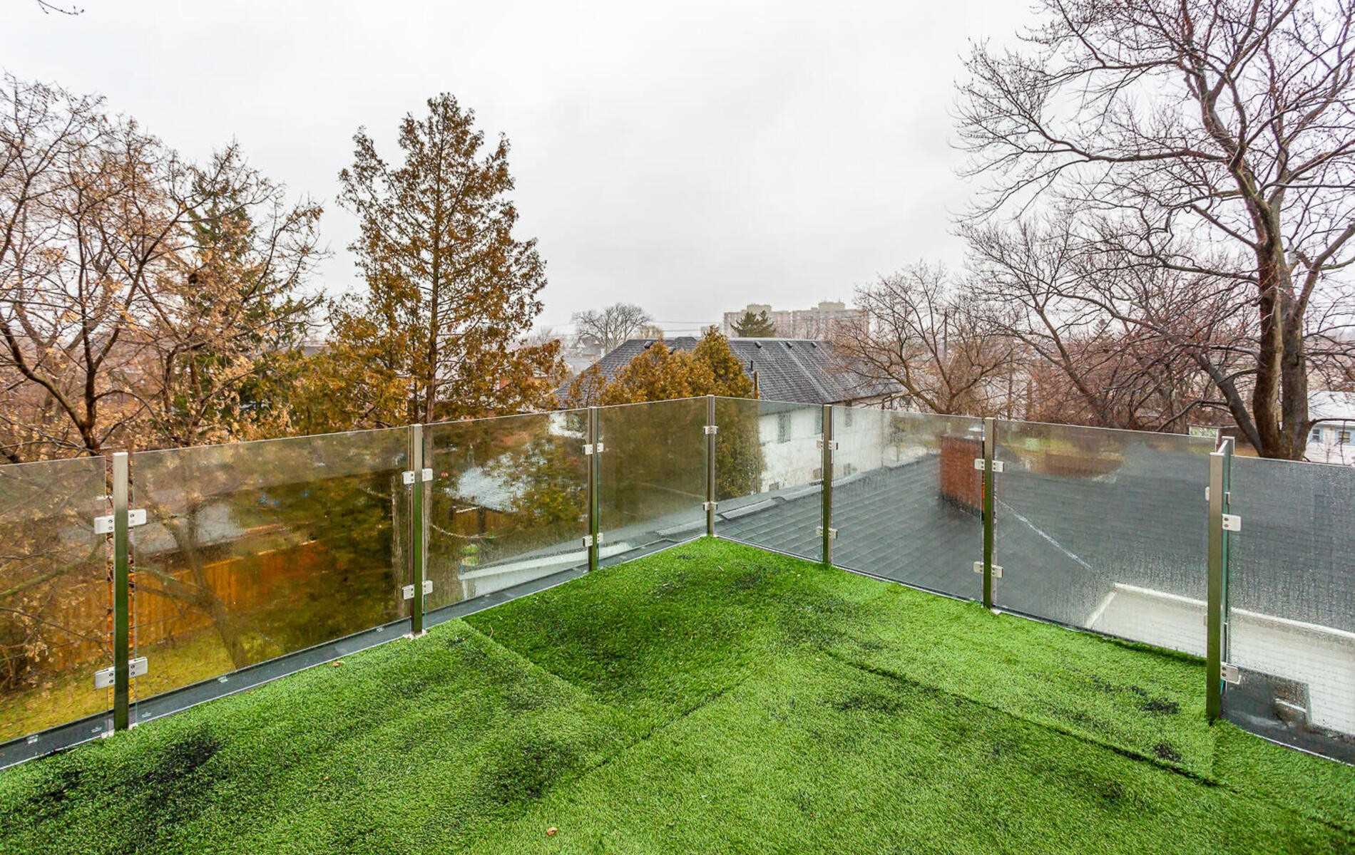 886 Atwater Ave