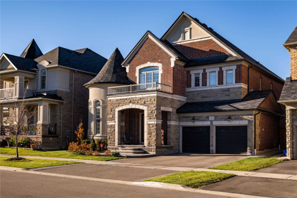 12 Venue Rd, Brampton