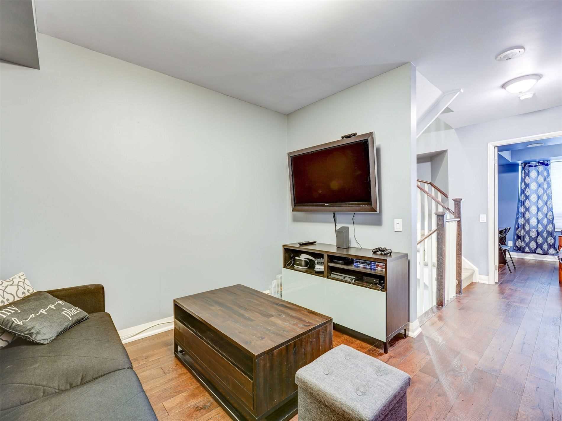 1 Valhalla Inn Rd, #Th102