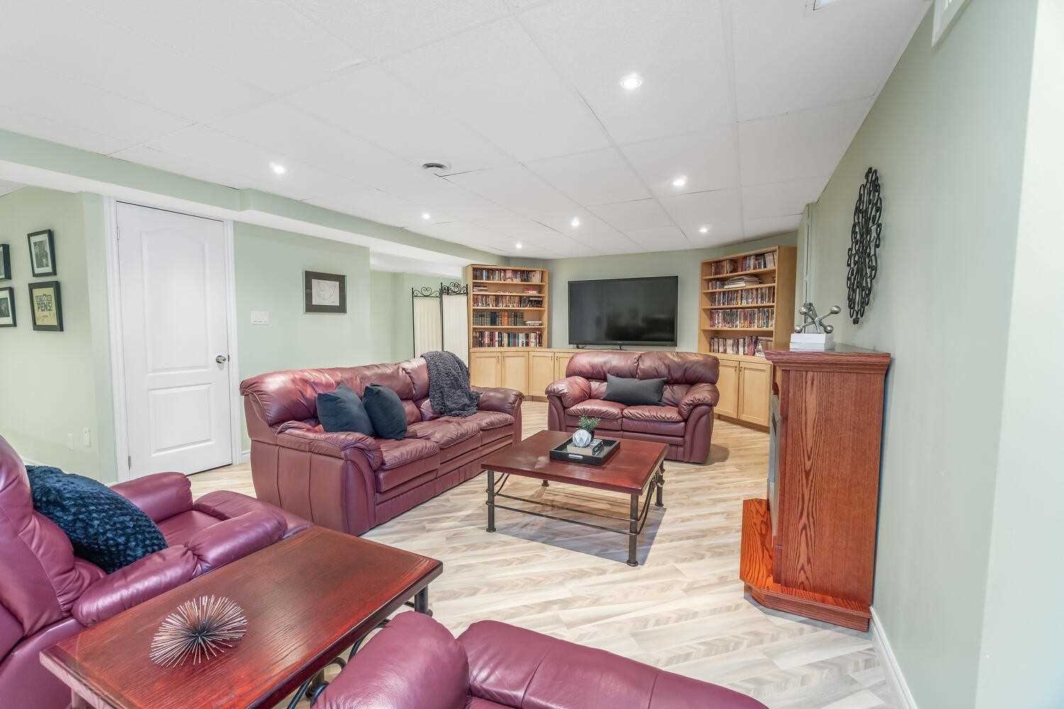 Listing W5885145 - Large Photo # 28
