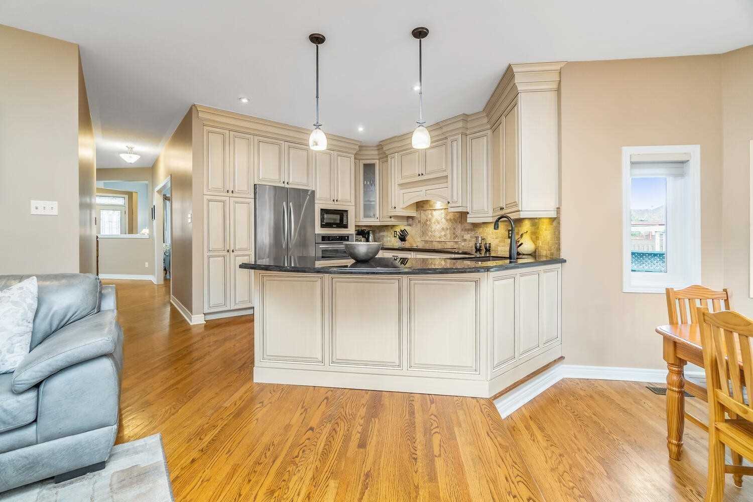 Listing W5885145 - Large Photo # 13