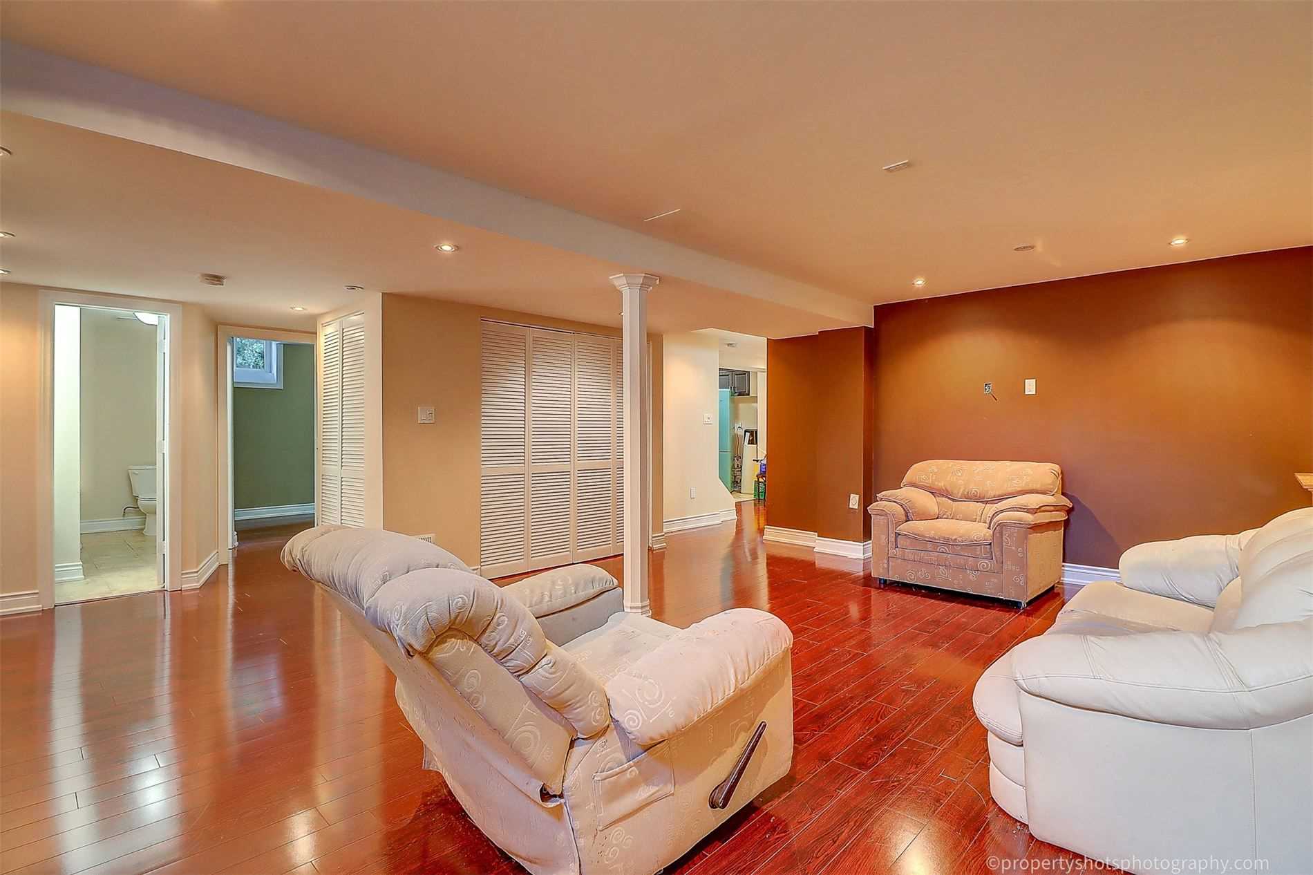 Listing W5885221 - Large Photo # 36