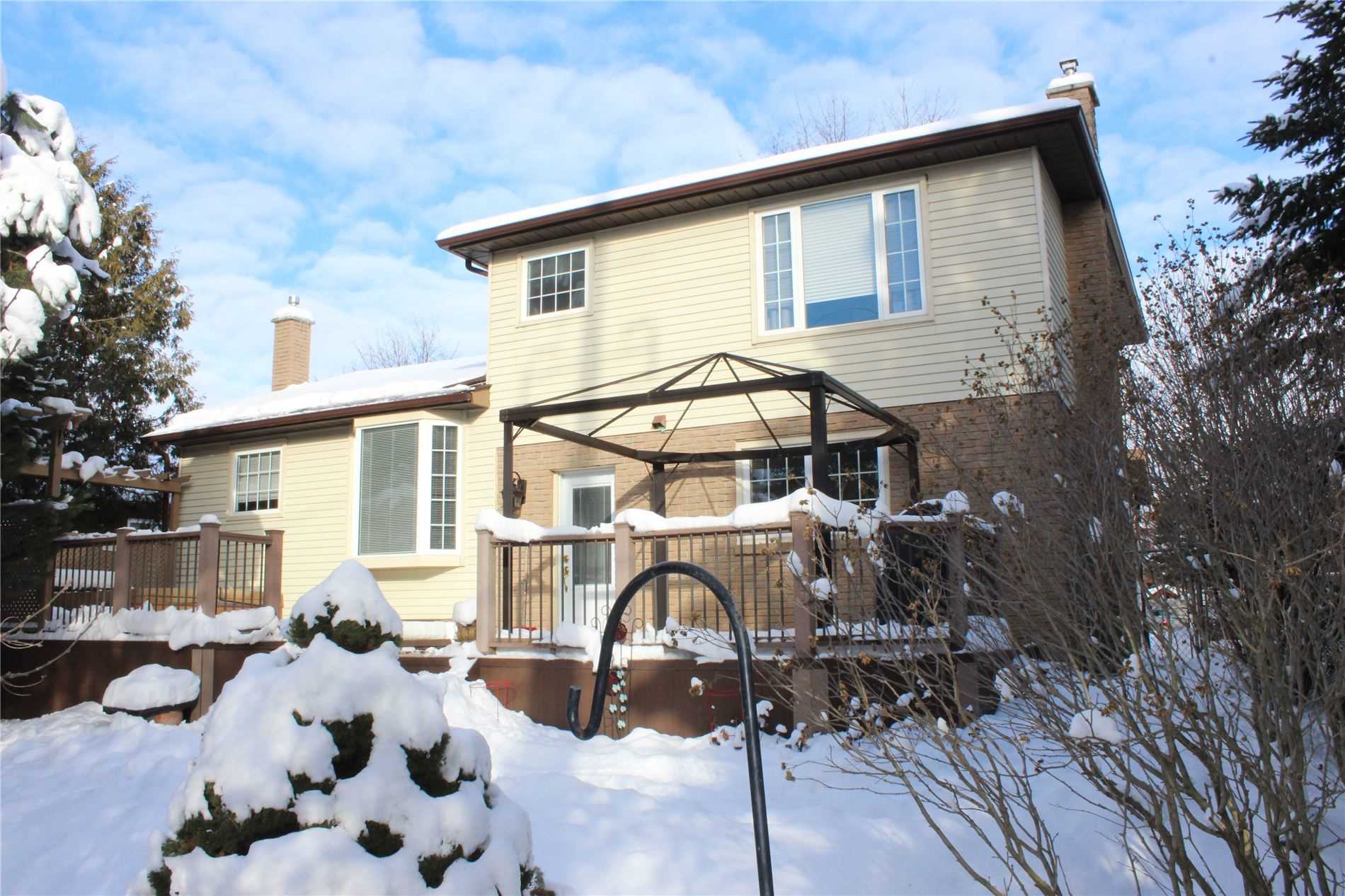 322 Kingsway Place