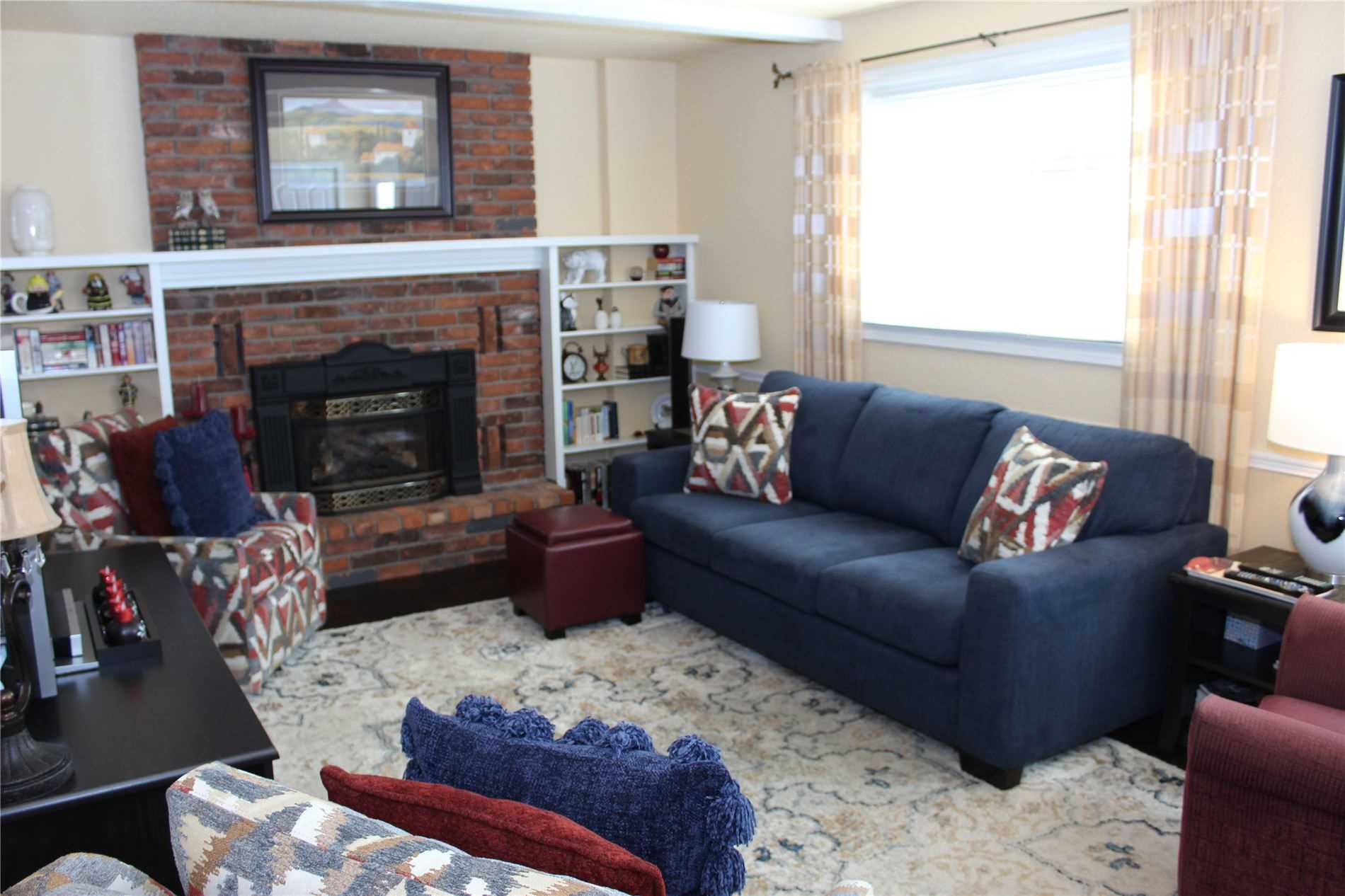 322 Kingsway Place