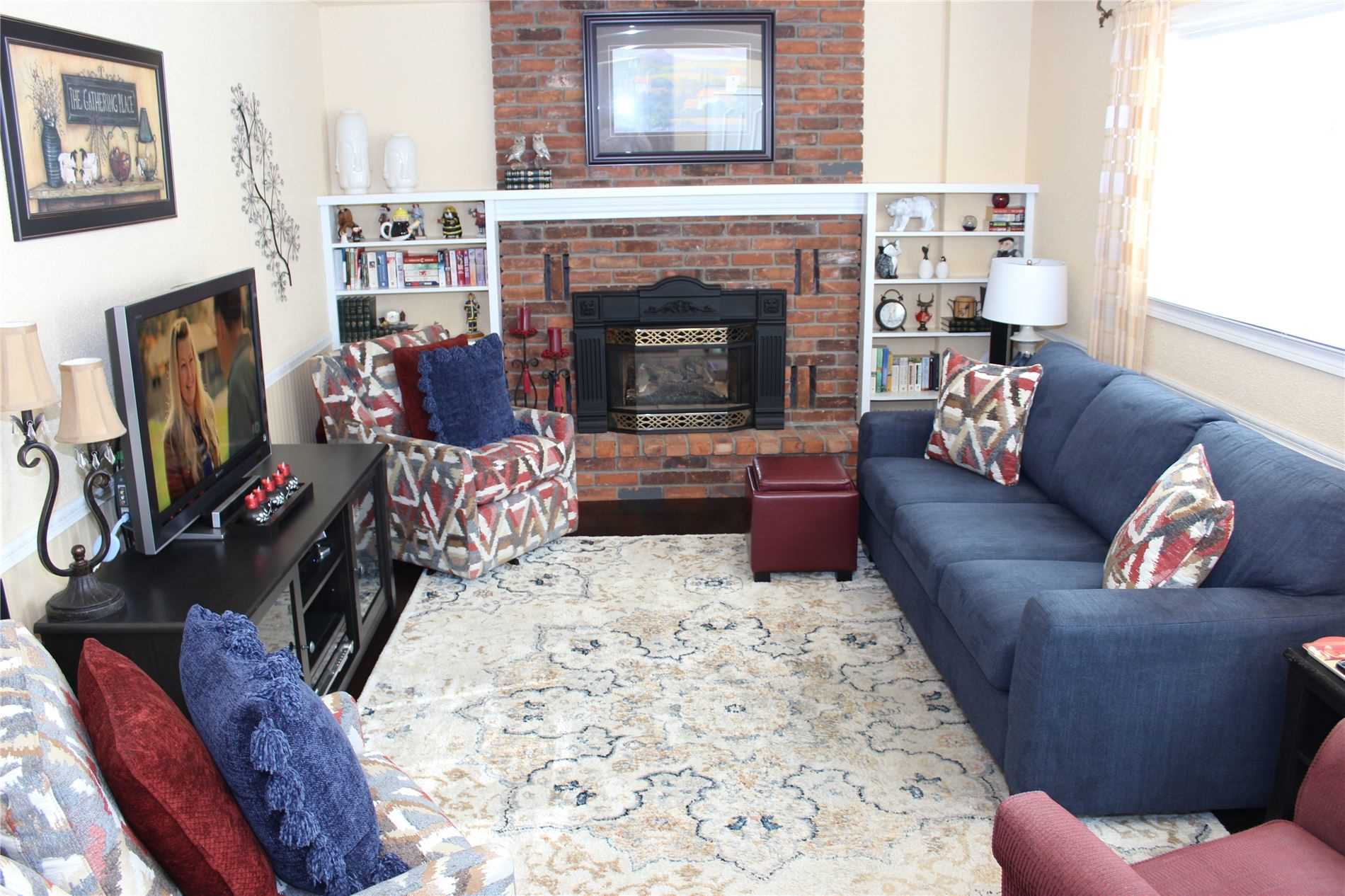 322 Kingsway Place
