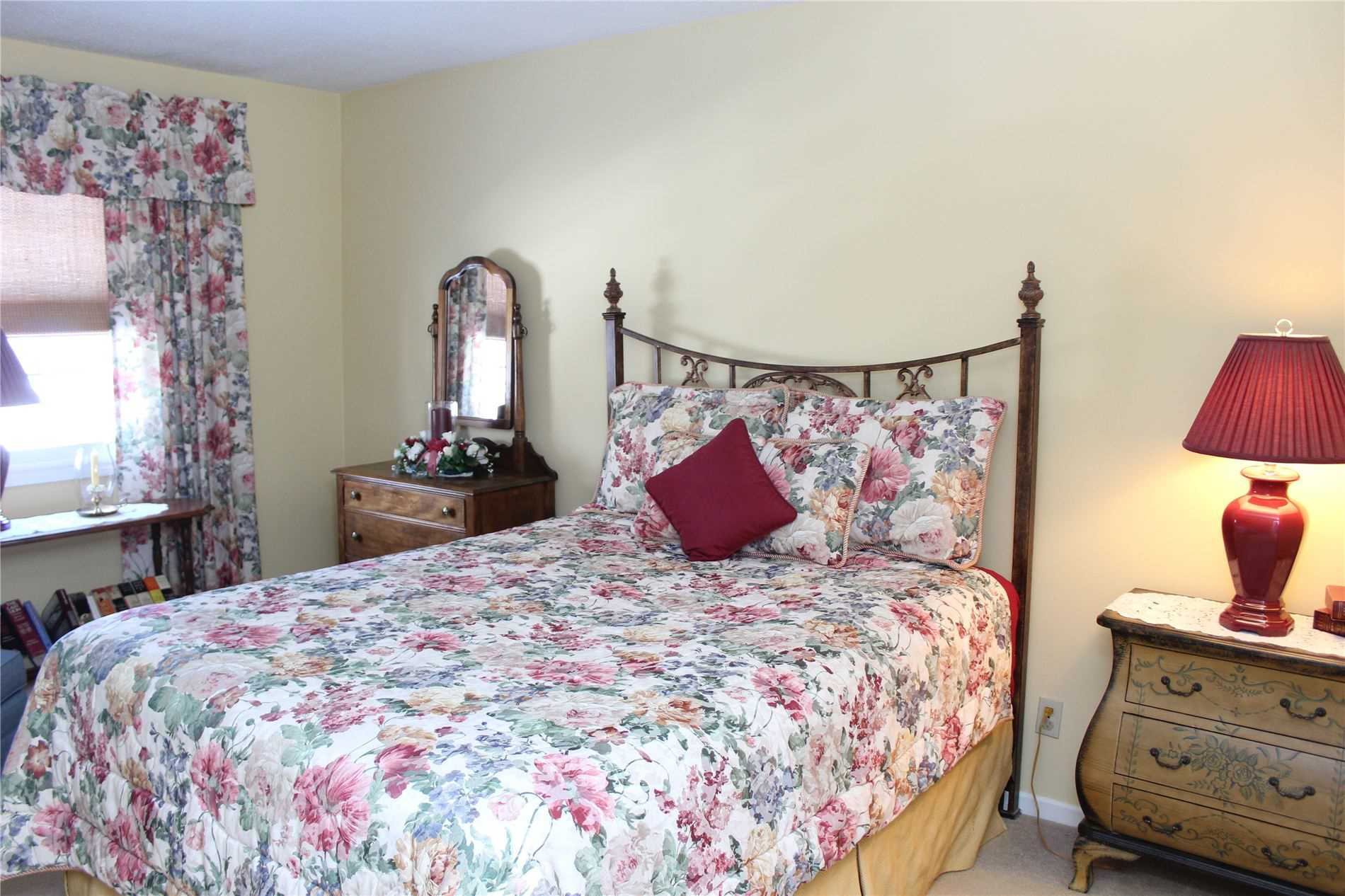 322 Kingsway Place