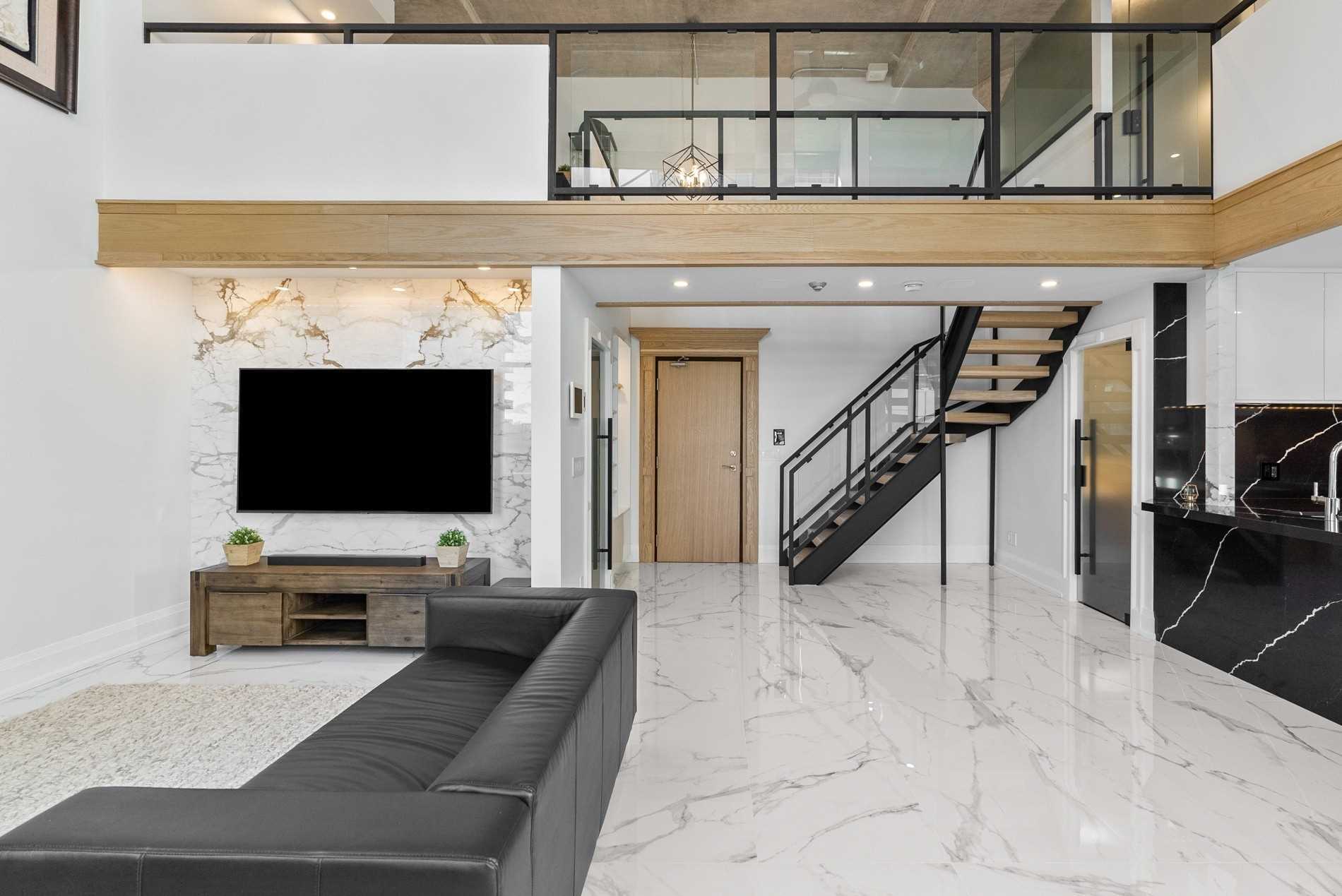 300 Manitoba St, #311