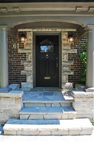 61 Grenview Boulevard N
