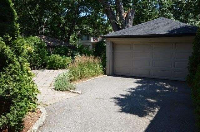 61 Grenview Boulevard N