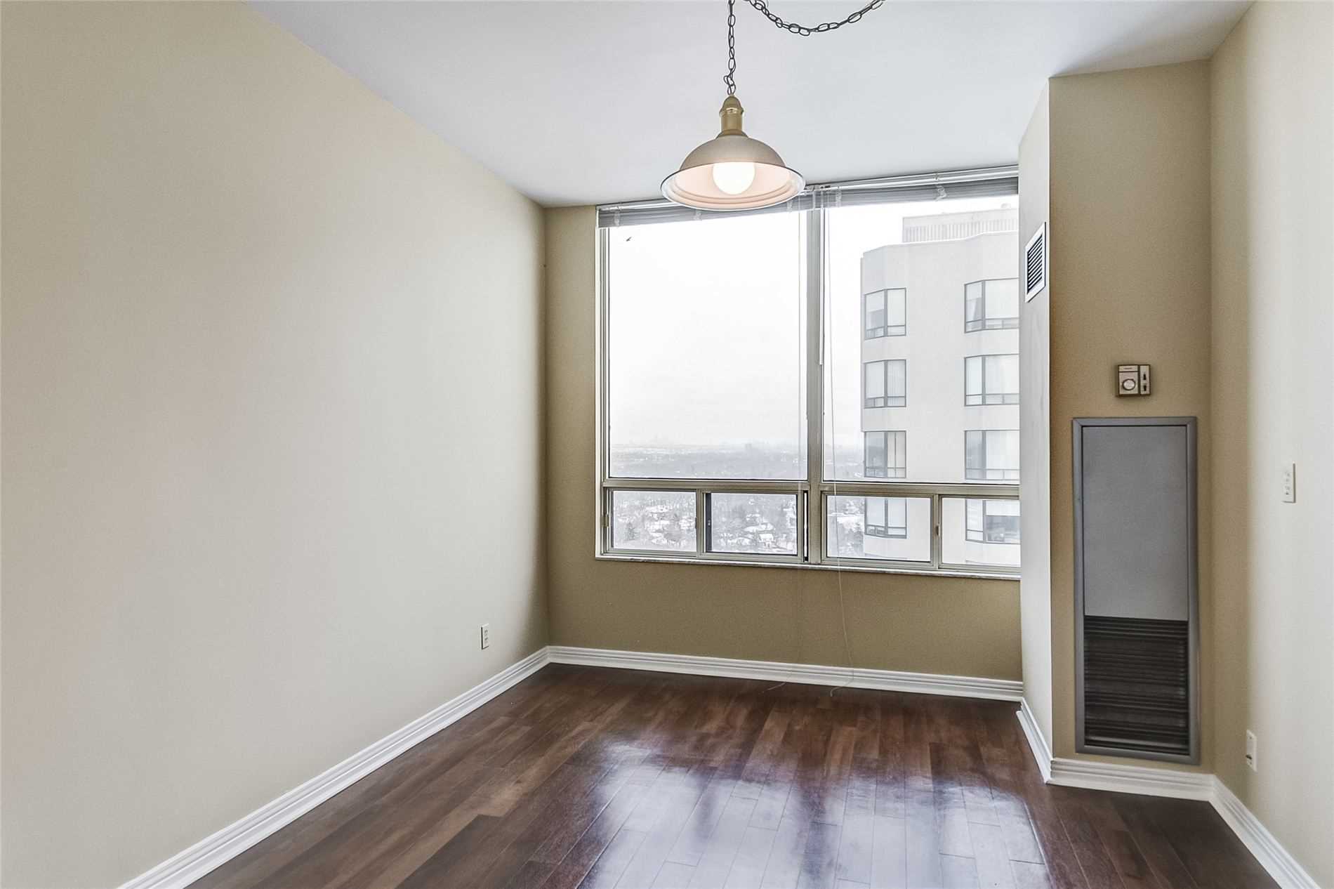 Listing W5885687 - Large Photo # 14