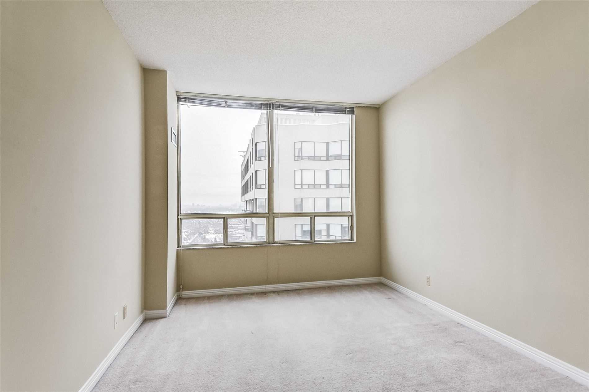 Listing W5885687 - Large Photo # 30