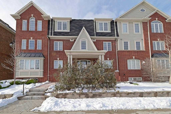 587 Dundas St W, Mississauga