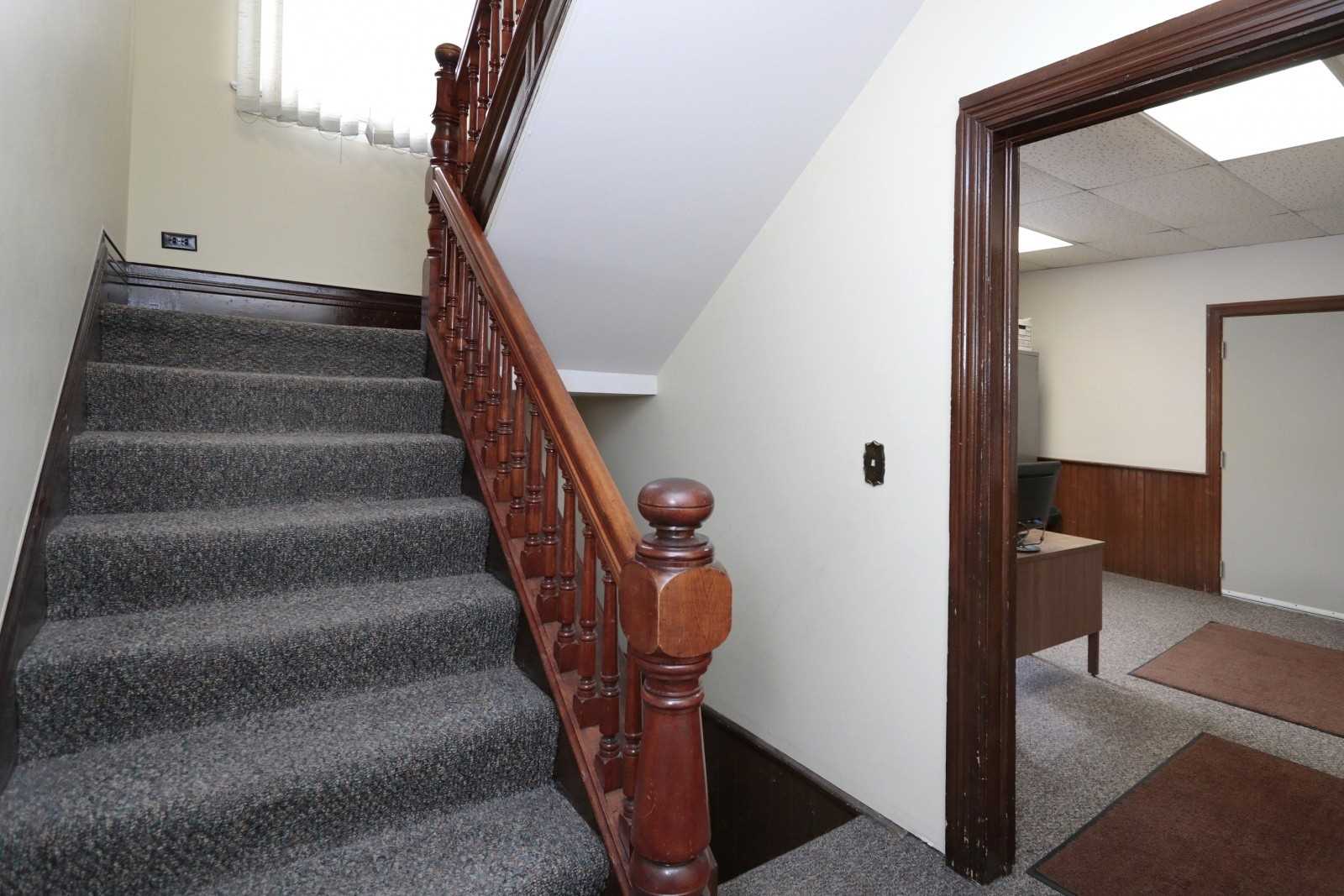 Listing W5885715 - Large Photo # 32