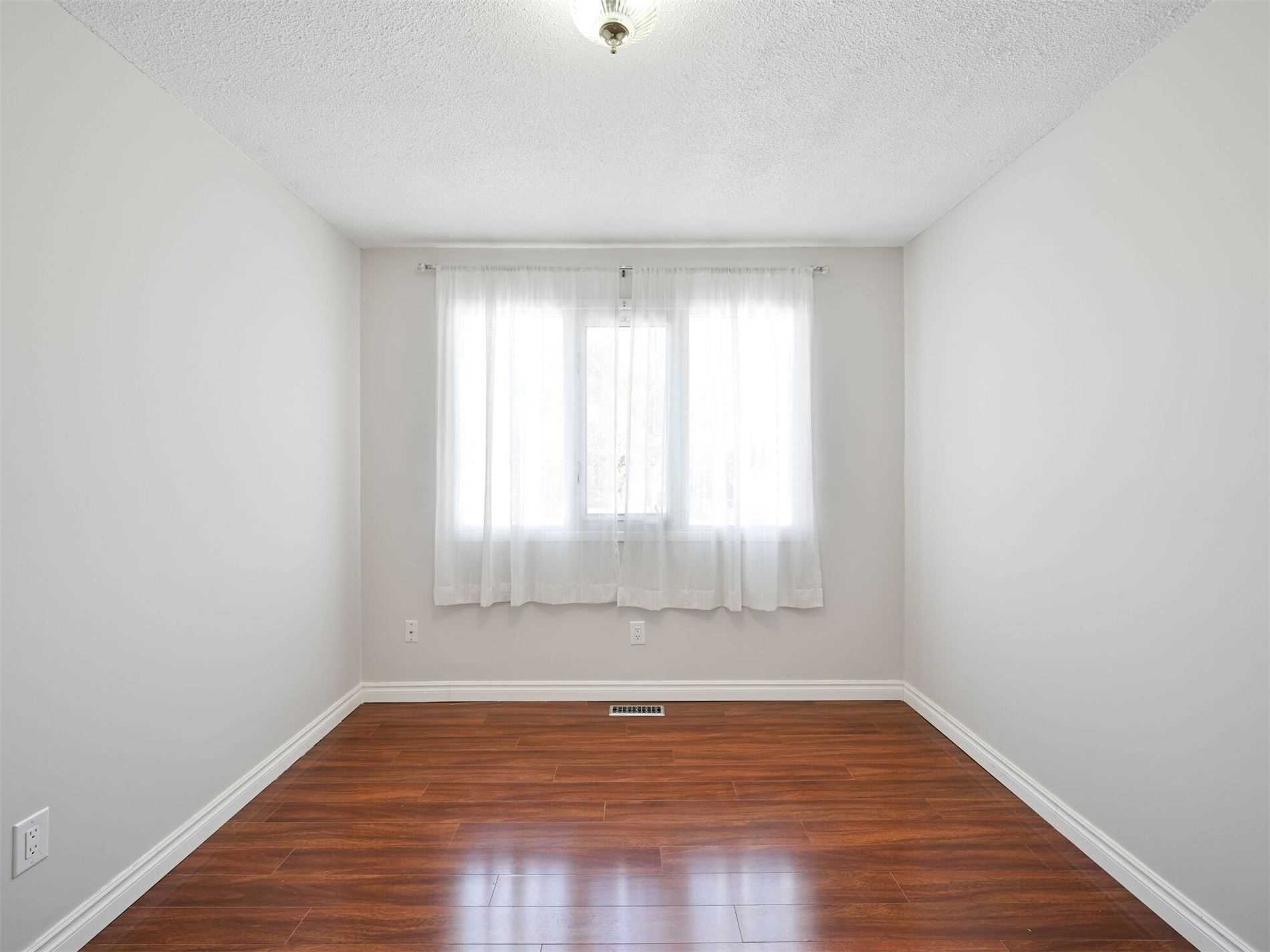 Listing W5885848 - Large Photo # 19