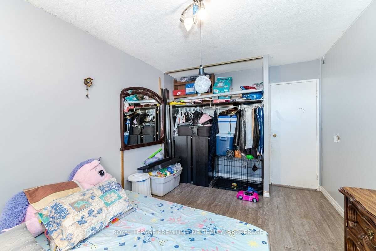 Listing W5885902 - Large Photo # 19
