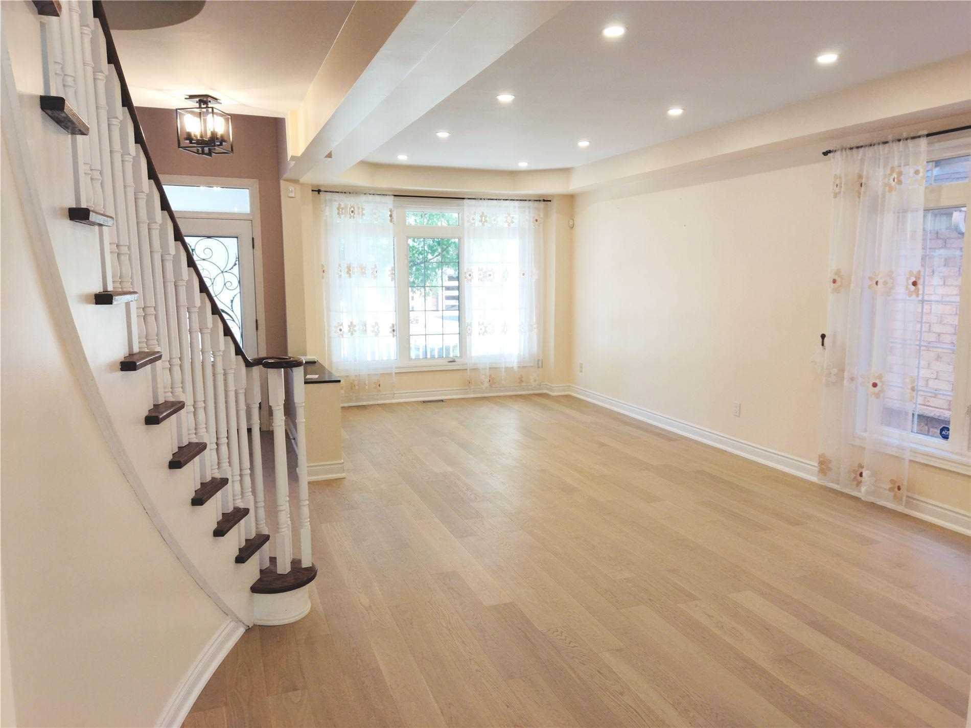 Listing W5886036 - Large Photo # 4