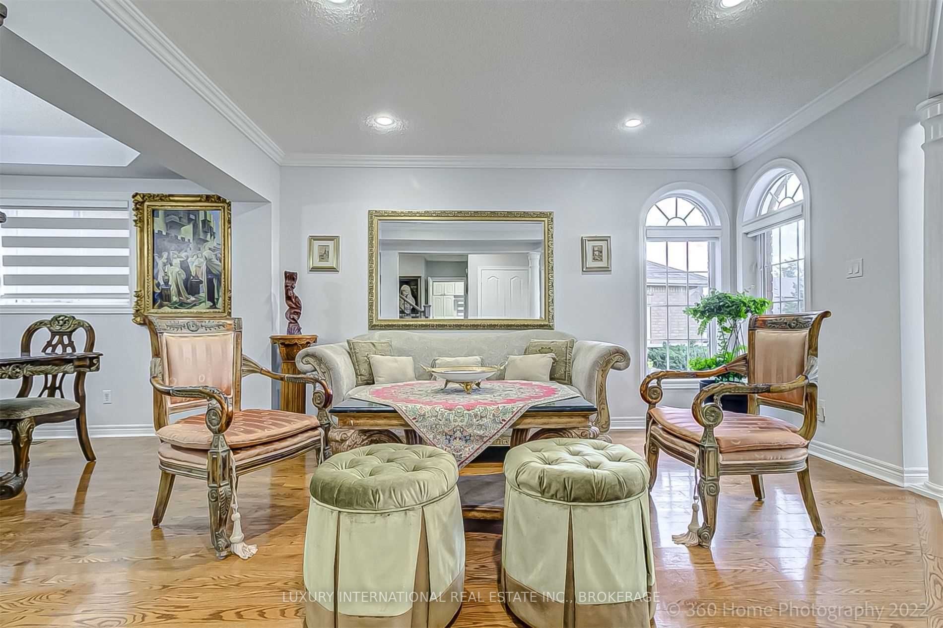 Listing W5886094 - Large Photo # 4