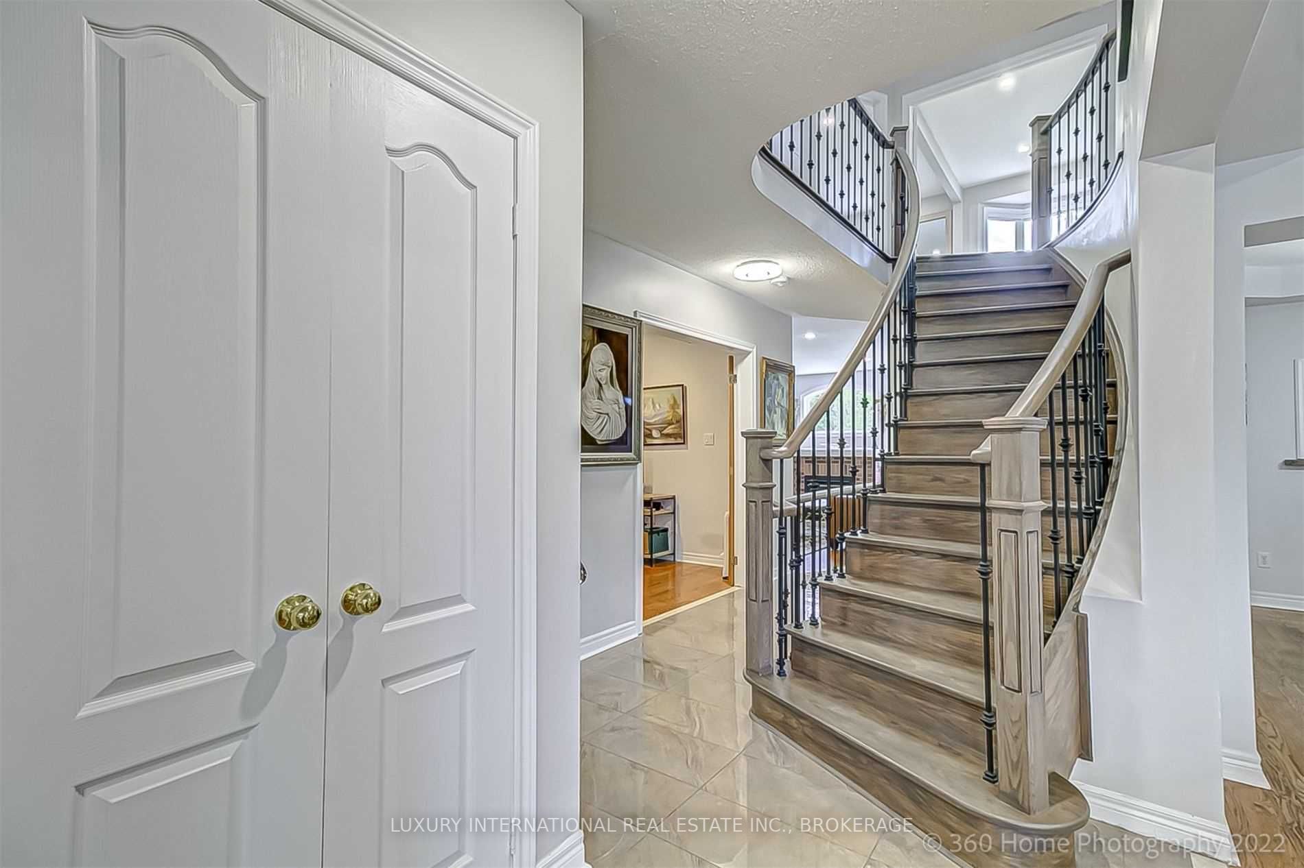 Listing W5886094 - Large Photo # 14