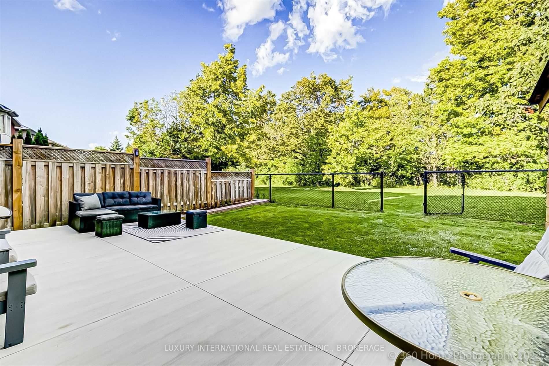 Listing W5886094 - Large Photo # 1