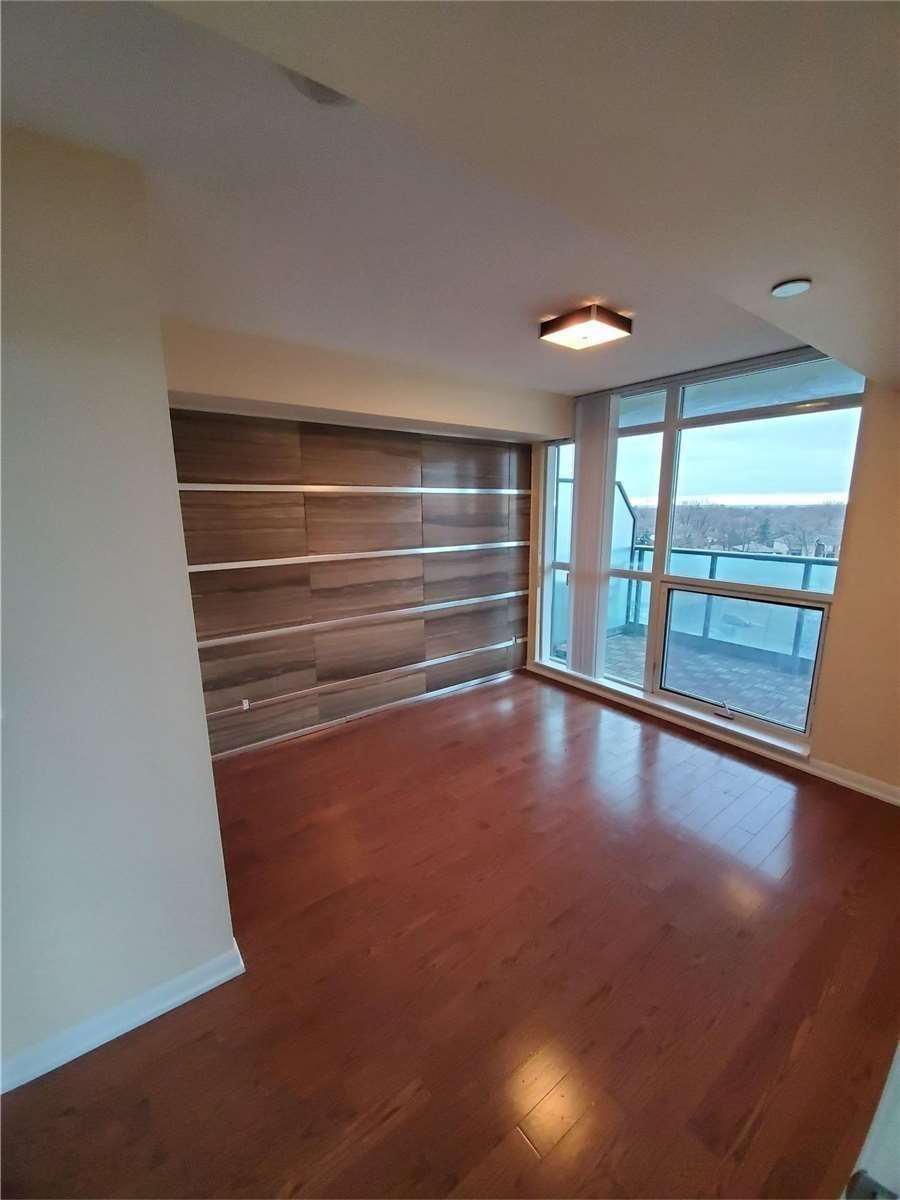 215 Sherway Gardens Road, #704