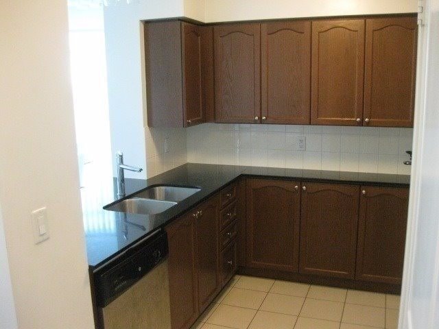 215 Sherway Gardens Road, #704