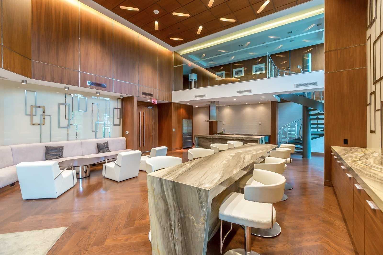 215 Sherway Gardens Road, #704