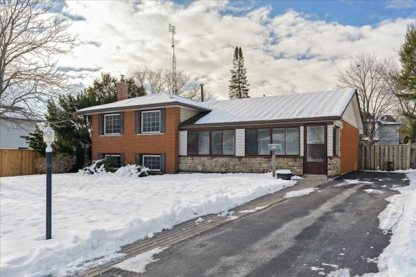 1228 Montclair Dr, Oakville