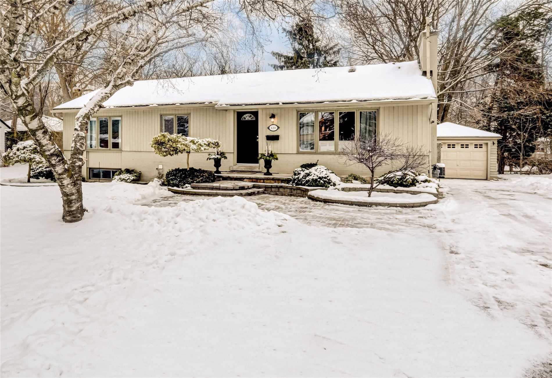 Listing W5886272 - Large Photo # 2