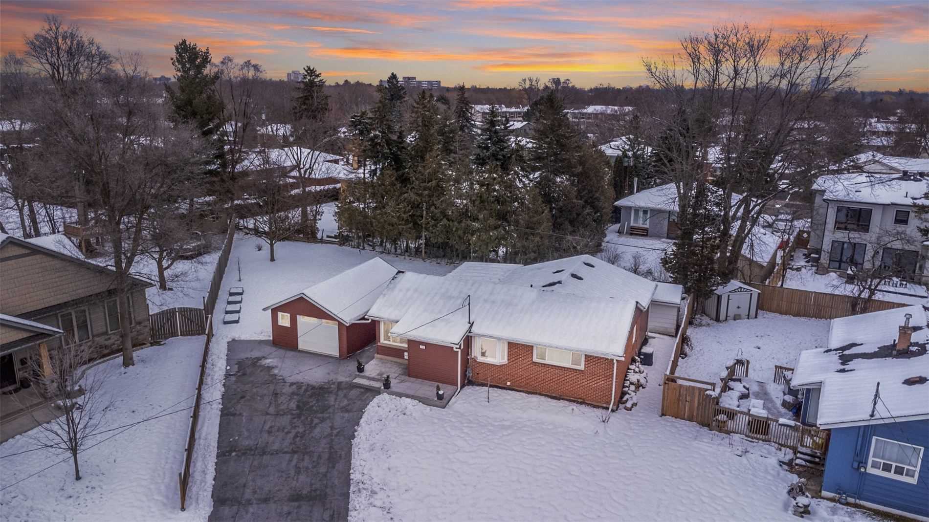 Listing W5886291 - Large Photo # 1