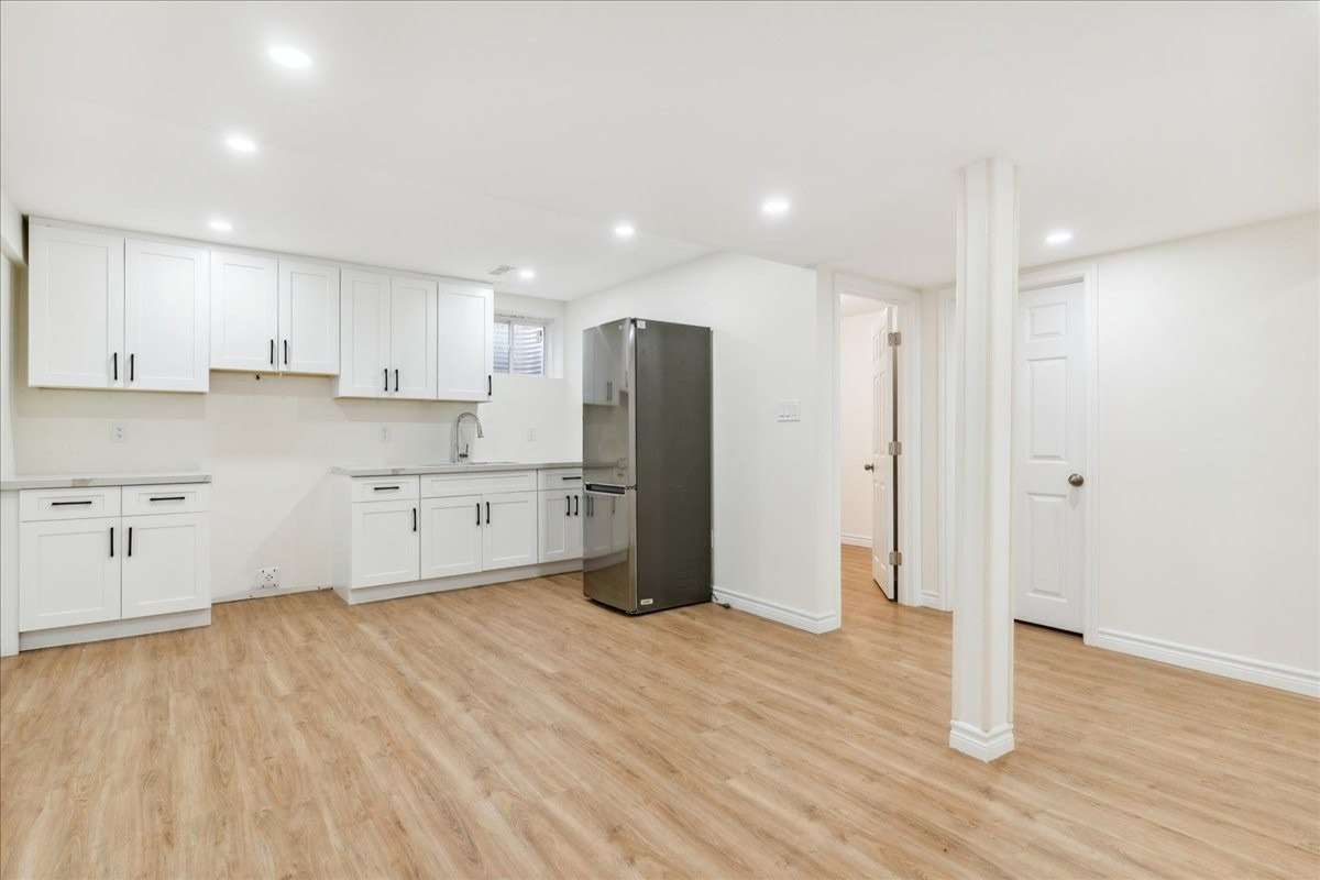 Listing W5886303 - Large Photo # 13