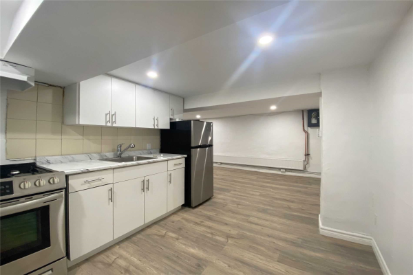 1016 Weston Rd, Toronto