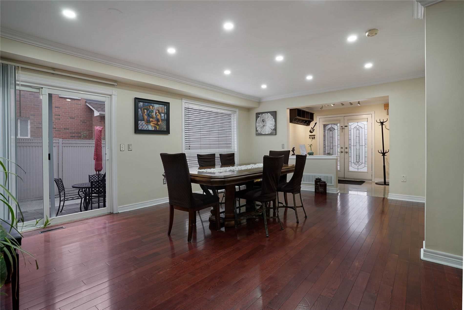 Listing W5886401 - Large Photo # 6