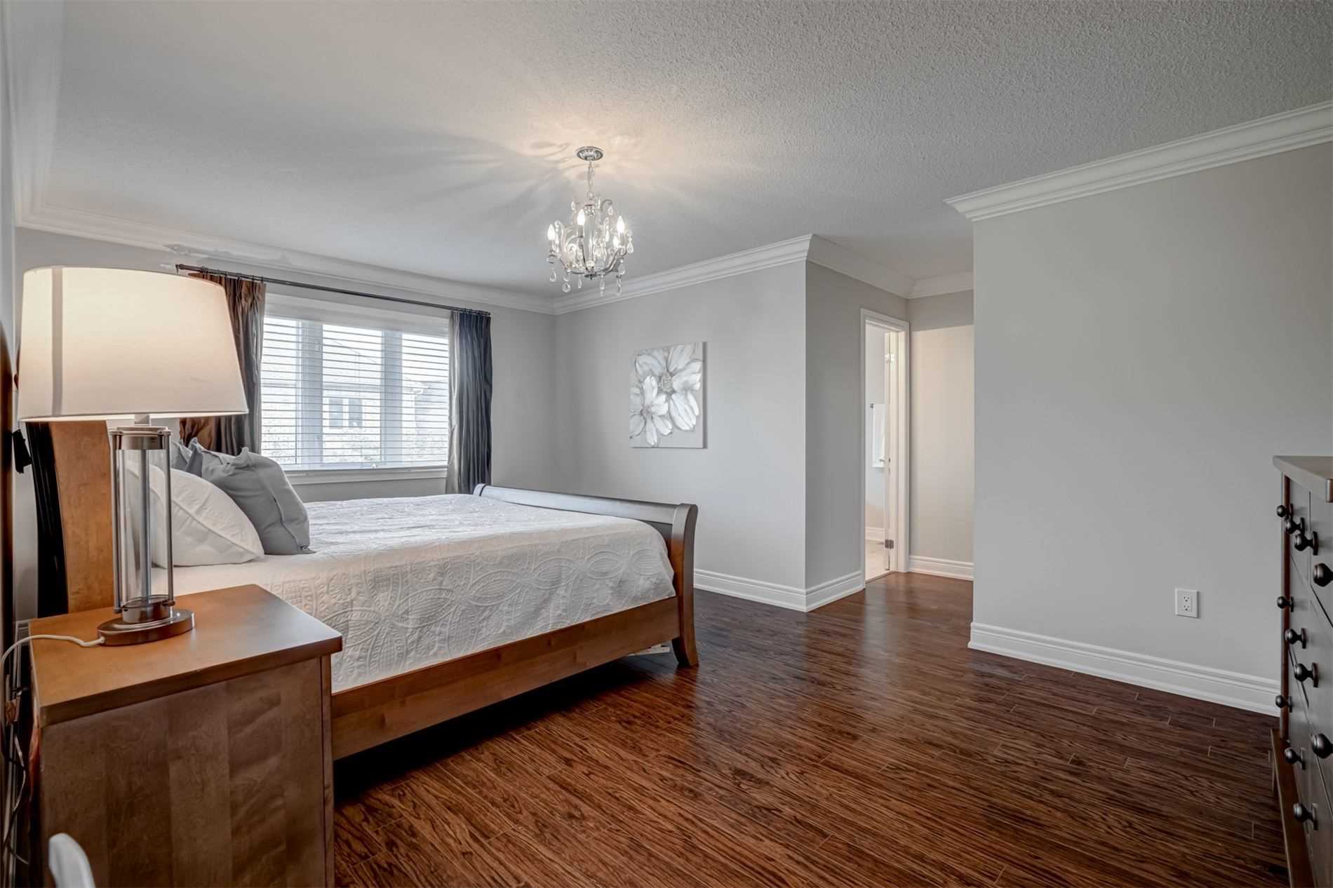 Listing W5886423 - Large Photo # 25