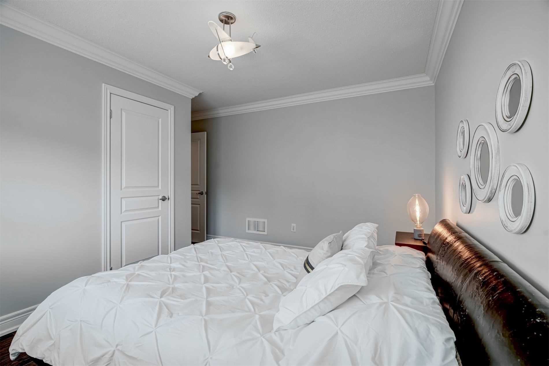 Listing W5886423 - Large Photo # 32