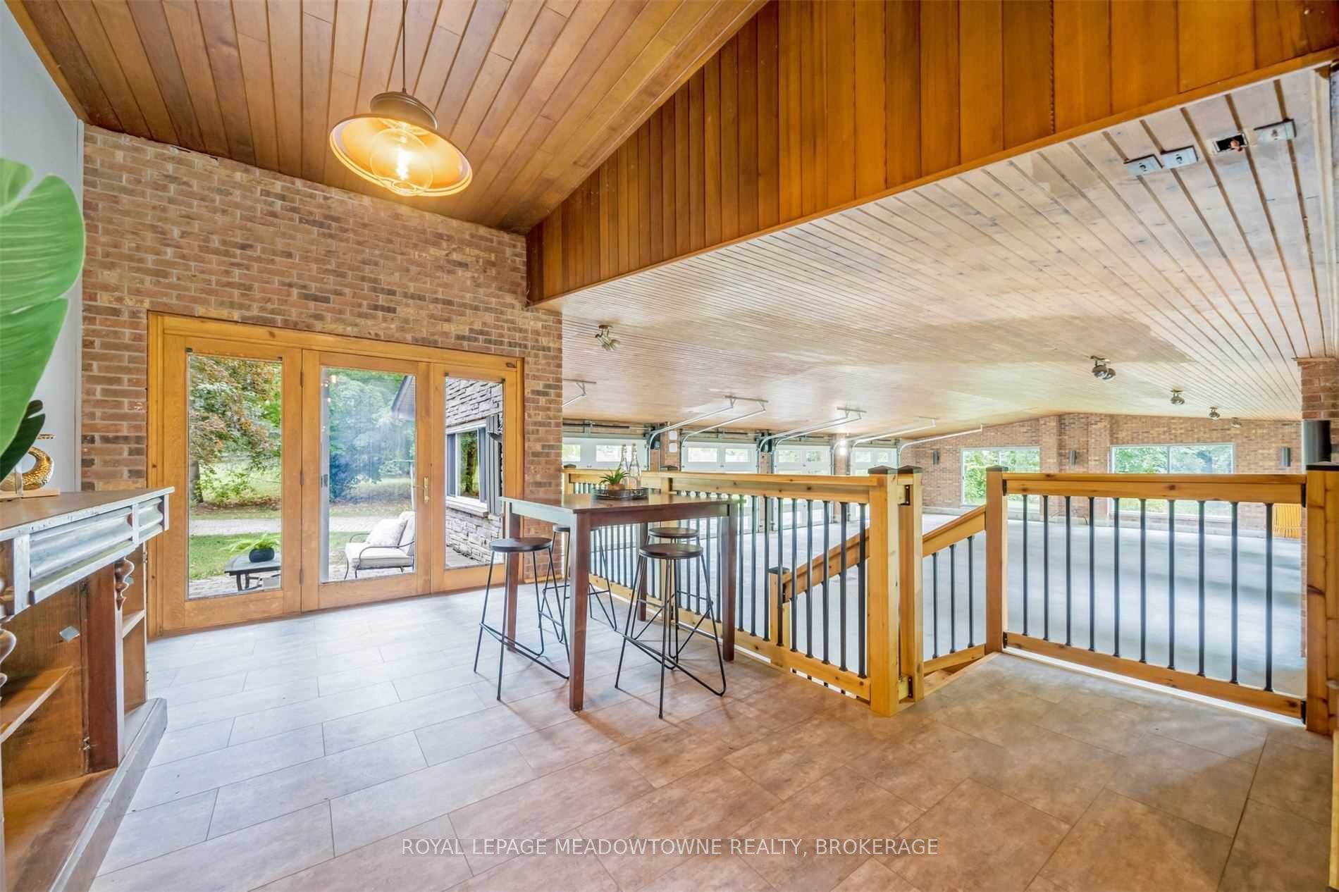Listing W5886633 - Large Photo # 18