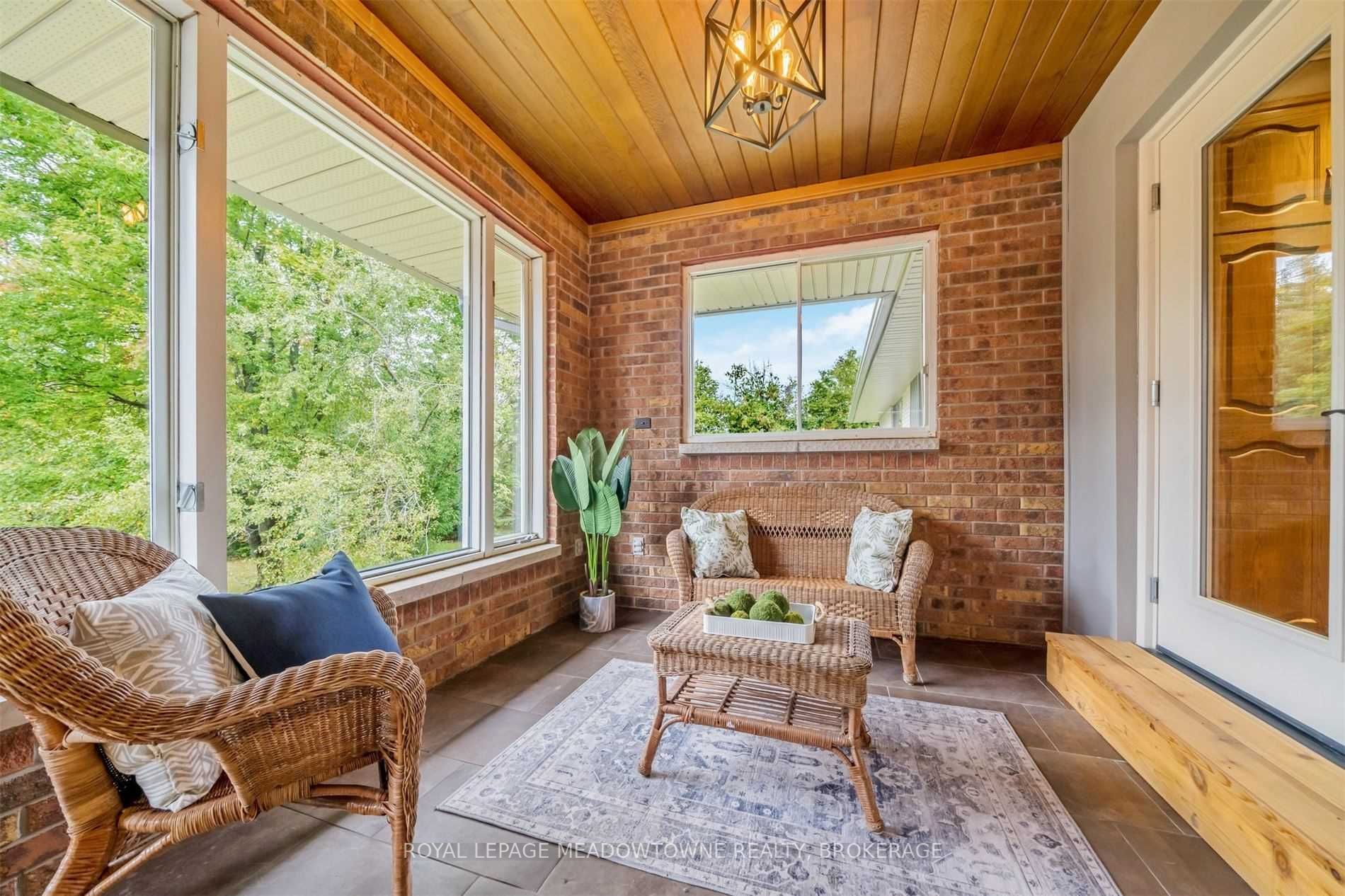 Listing W5886633 - Large Photo # 16
