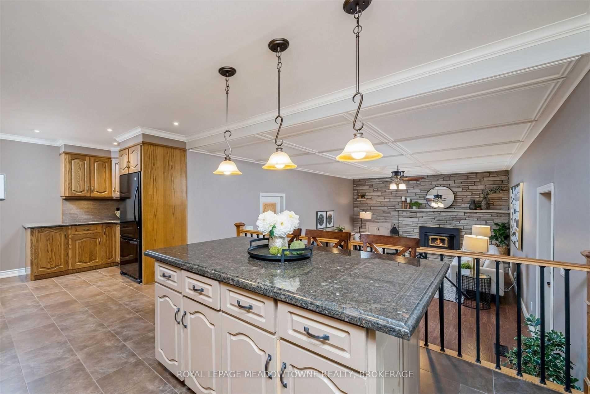 Listing W5886633 - Large Photo # 13