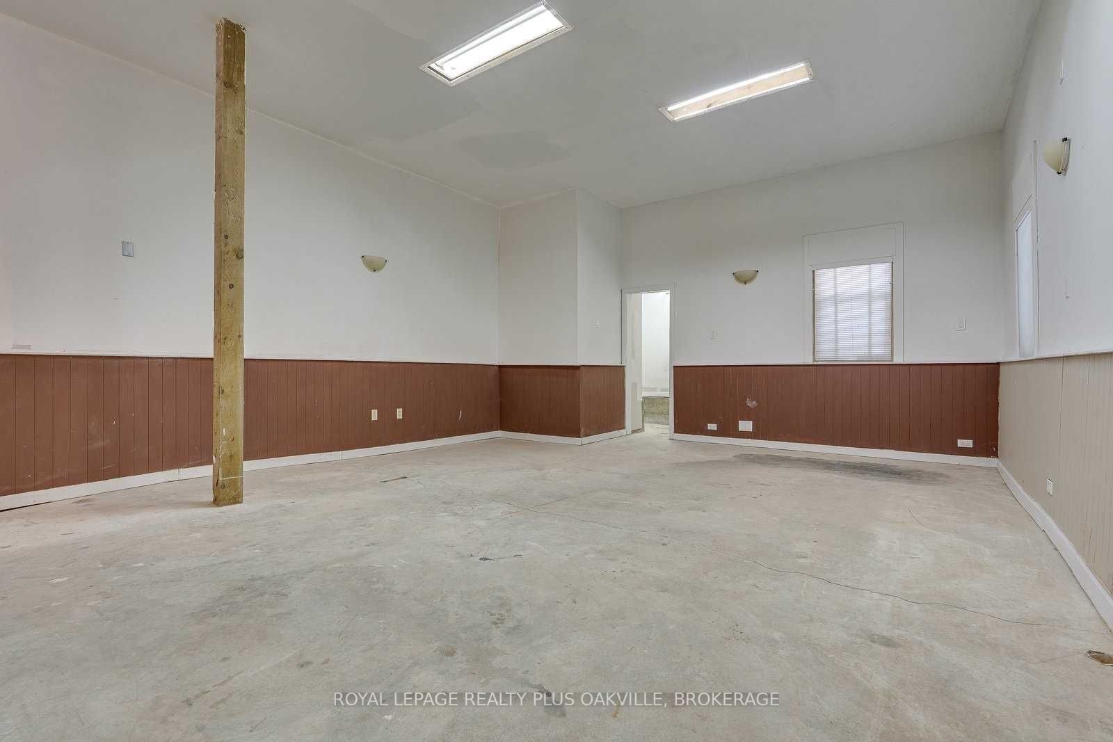 Listing W5886649 - Large Photo # 29