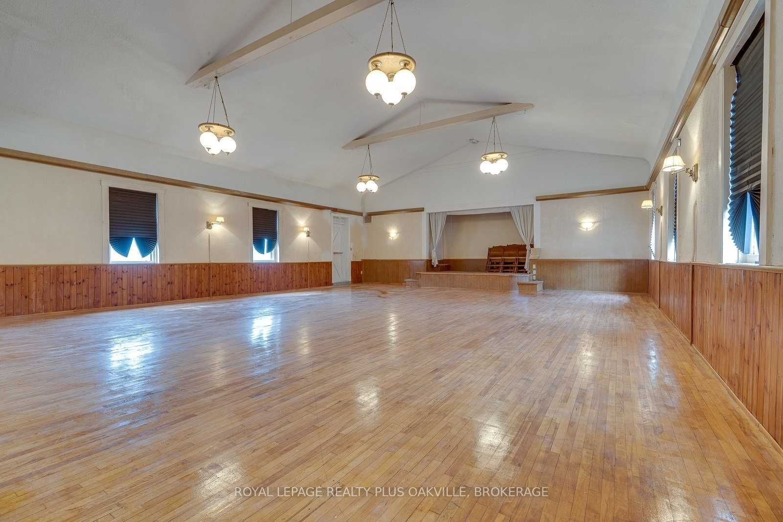 Listing W5886649 - Large Photo # 24