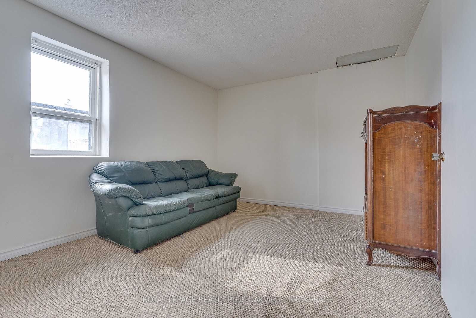 Listing W5886649 - Large Photo # 30