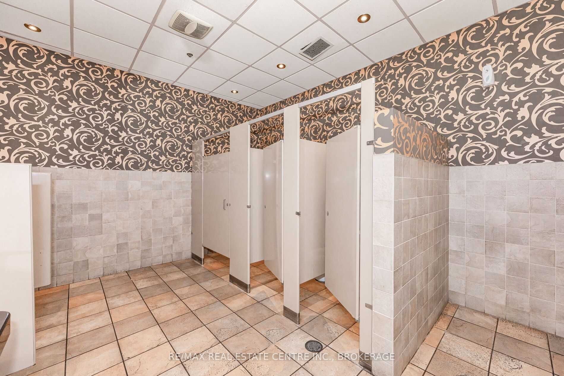 Listing W5886688 - Large Photo # 39