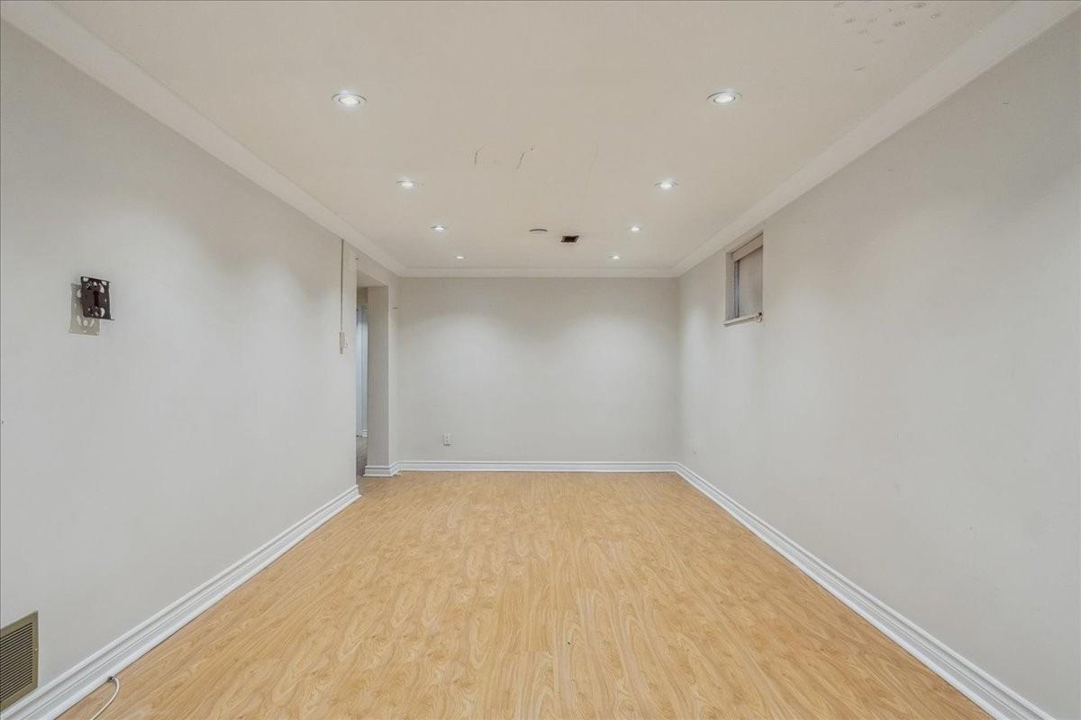 Listing W5886700 - Large Photo # 14