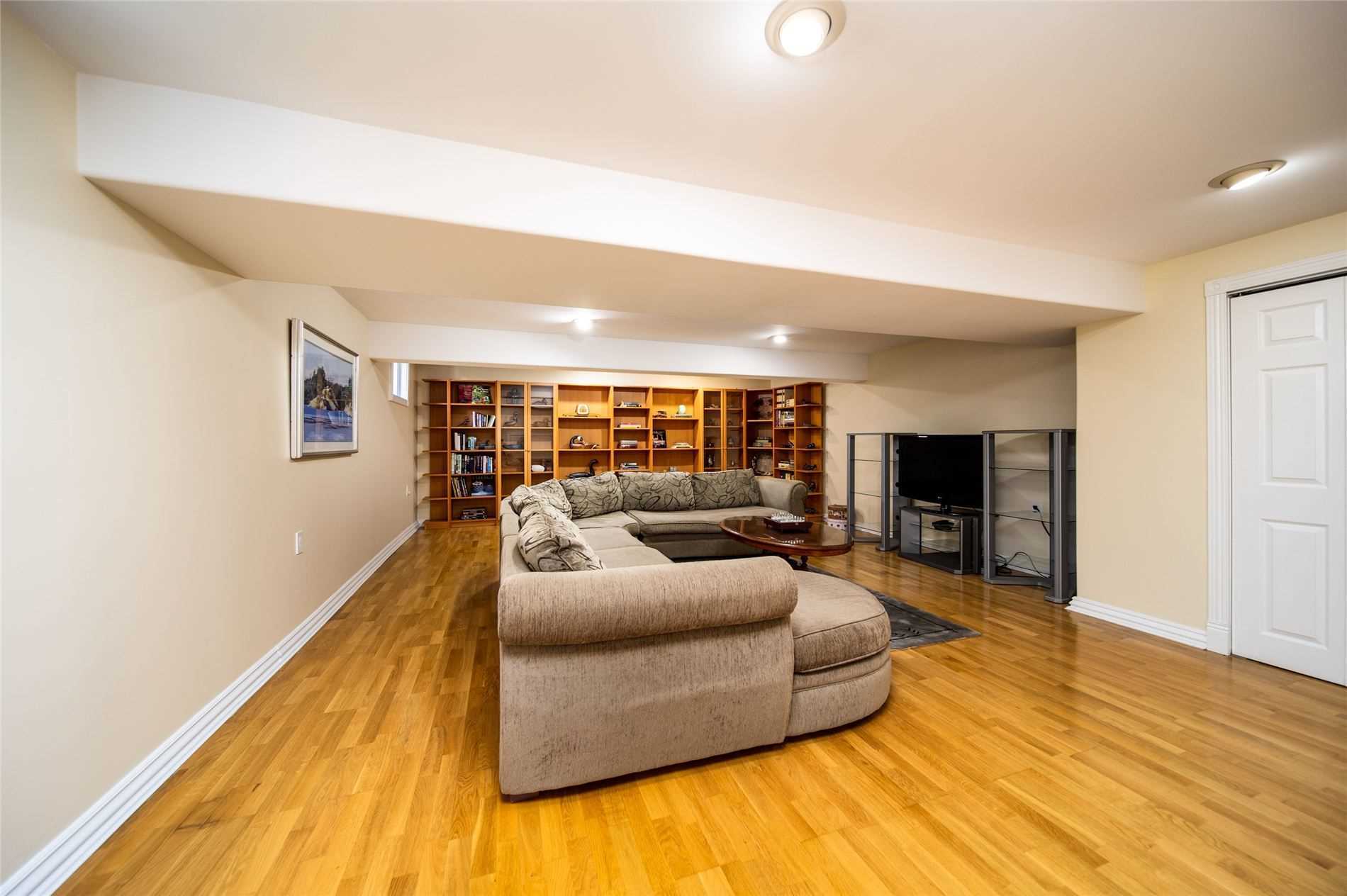 Listing W5887423 - Large Photo # 19