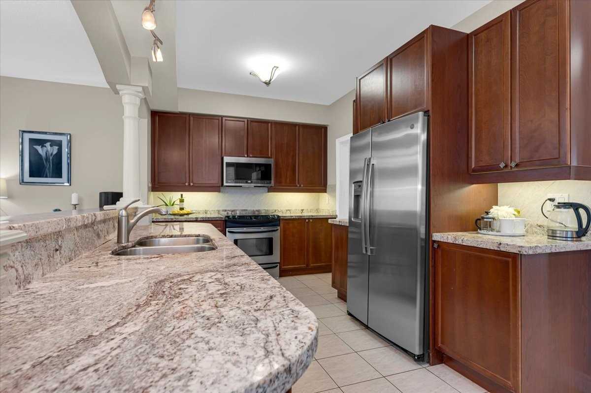 Listing W5888197 - Large Photo # 4