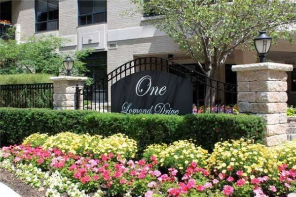 1 Lomond Dr, Toronto